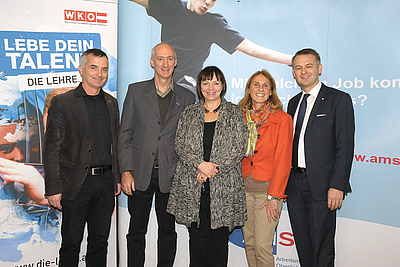 Die Veranstalter der 2. Linzer Lehrlingsmesse (v. l.): Thomas Denk, Klaus Schobesberger, Elisabeth Wolfsegger, Susanne Wegscheider und Werner Pamminger. Foto: Cityfoto/Kunasz